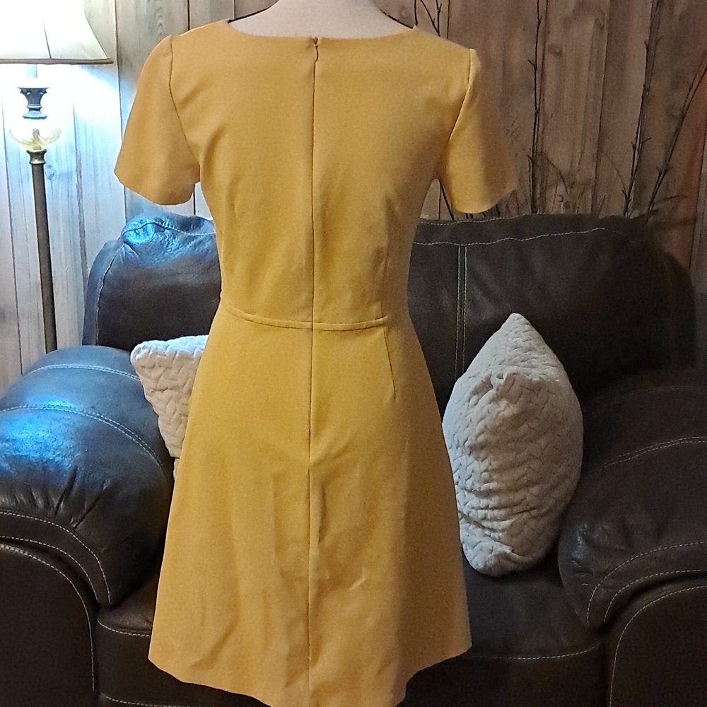 Boden Carolyn Ponte V Neck Dress Saffron Yellow Size 6 A Line Spring - Picture 6 of 10